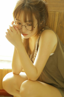 李知恩邻家妻子